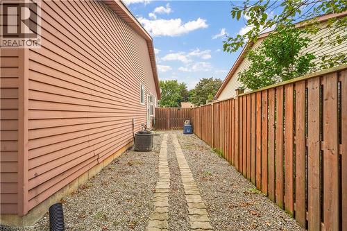 23 Palomino Drive, Brantford, ON 