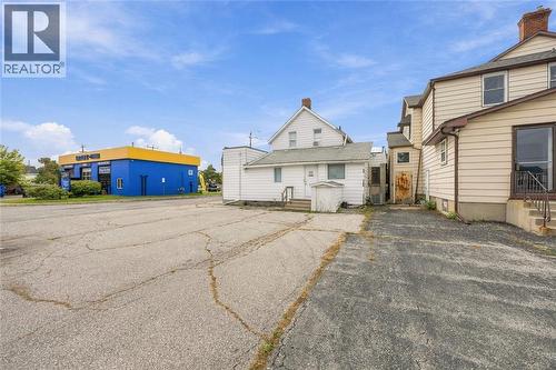 148 Vidal Street North, Sarnia, ON 