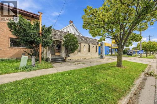 148 Vidal Street North, Sarnia, ON 