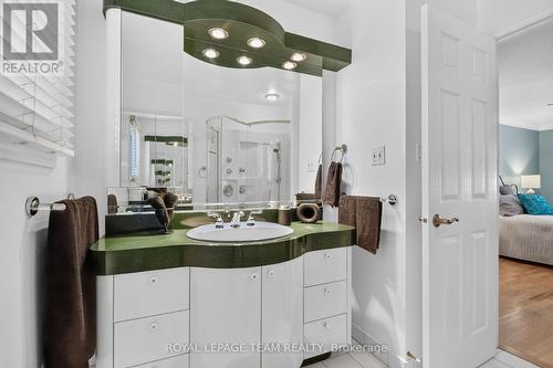 1069 Cahill Drive W, Ottawa, ON 