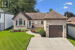 108 CANROBERT STREET Woodstock (Woodstock - South), ON N4S 8X5