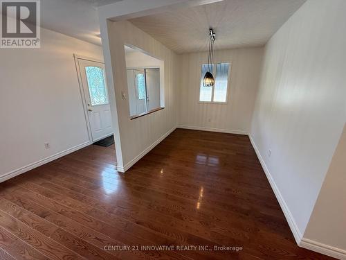 UPPER - 541 CHAMBERLAIN ROAD , Burlington, Ontario L7L 2V2 5