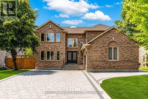 35 HARMONY HILL CRESCENT , Richmond Hill, Ontario L4C 8Z2 2