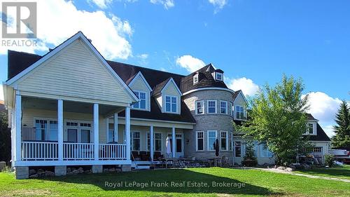 136 Lake Drive E, Georgina, ON 