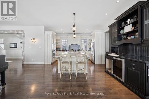 136 Lake Drive E, Georgina, ON 