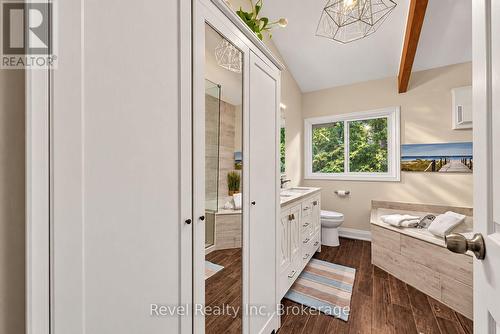 33 Greenwood Drive, Tiny, ON 