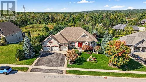 35 Wendat Trail, Springwater, ON 