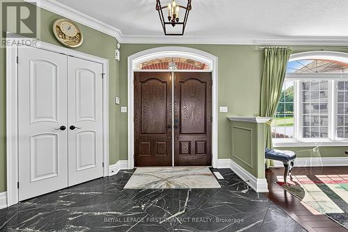 35 Wendat Trail, Springwater, ON 