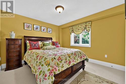 35 Wendat Trail, Springwater, ON 