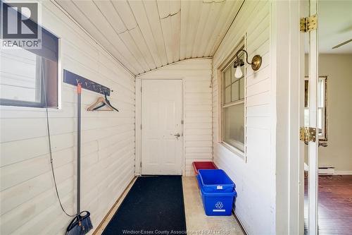 5837 TECUMSEH ROAD East , Windsor, Ontario N8T 1E1 2