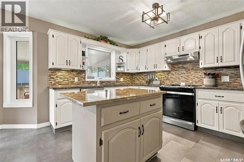 1716 Clive Bay E, Regina, SK 
