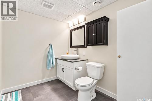 1716 Clive Bay E, Regina, SK 