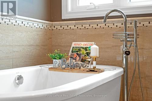 Primary En-Suite - 3840 Althorpe Circle, Mississauga, ON 