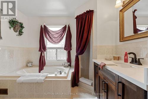 152 Glenn Hawthorne Boulevard, Mississauga, ON 