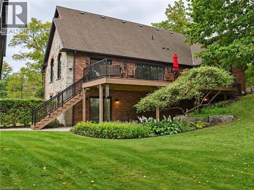 Large composite deck - 515 Hamilton Drive, Ancaster, ON 