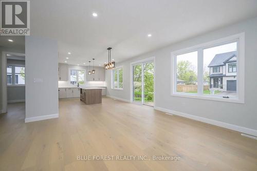 619 Lions Park Drive, Strathroy-Caradoc (Mount Brydges), ON 