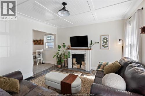 1734 Westcott, Windsor, ON 