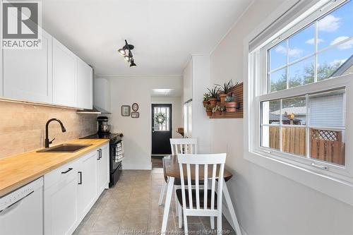 1734 Westcott, Windsor, ON 