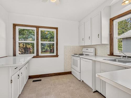 44 Locks Road, Dartmouth, NS 