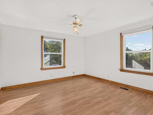 44 Locks Road, Dartmouth, NS 