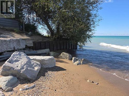 Beach access with Seawall Protection - 74399 Cardinal Court, Bluewater (Stanley), ON 