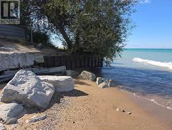 Beach access with Seawall Protection - 