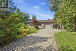 Large circular driveway - 