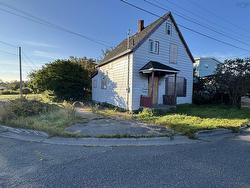 14 Mcgean Street Sydney Mines, NS B1V 2A1