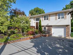 117 Basinview Drive  Bedford, NS B4A 3M9