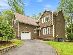 21 Forest Lane  Bedford, NS B4A 1H8