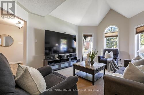 Living Room main floor - 965 Ridge Valley Drive, Oshawa, ON 