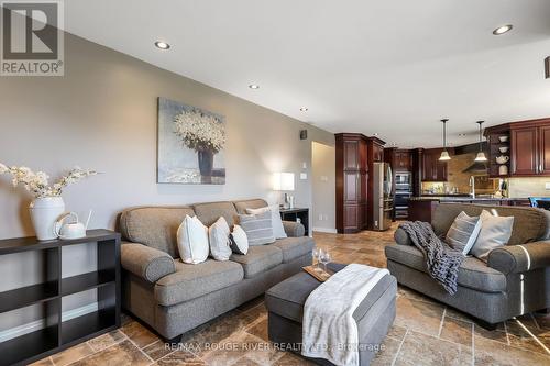 965 Ridge Valley Drive, Oshawa, ON 