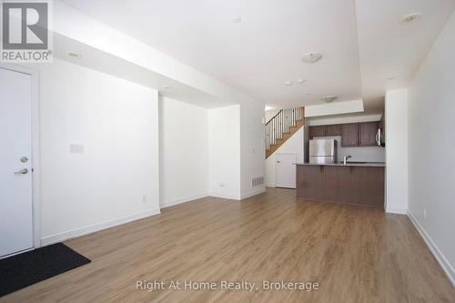 405 - 1460 WHITES ROAD , Pickering (Woodlands), Ontario L1V 1R4 4