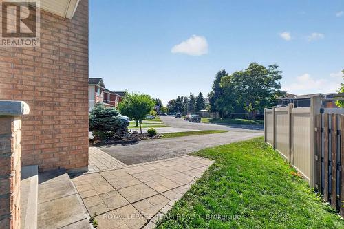 2136 Bergamot Circle, Ottawa, ON 