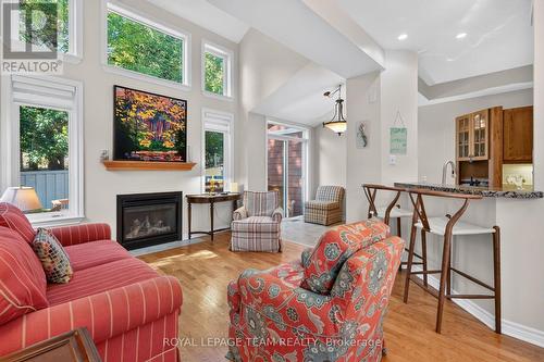 66 Evelyn Powers Private, Ottawa, ON 