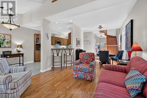 66 Evelyn Powers Private, Ottawa, ON 