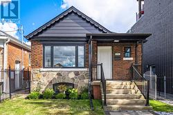 1781 KEELE STREET Toronto, ON M6M 3X2