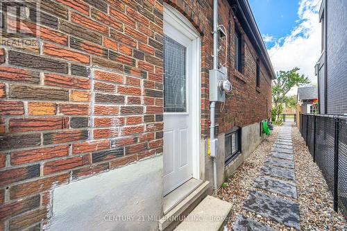 1781 Keele Street, Toronto, ON 