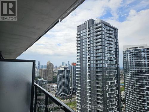 2707 - 5105 HURONTARIO STREET , Mississauga, Ontario L4Z 3X7 3