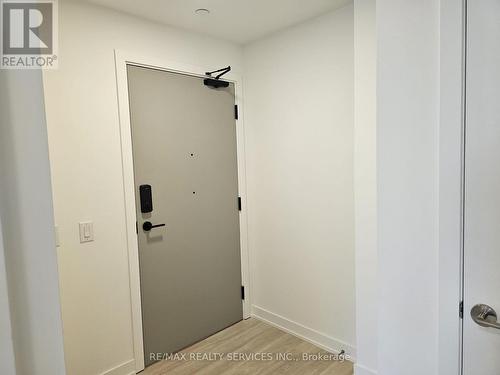 2707 - 5105 HURONTARIO STREET , Mississauga, Ontario L4Z 3X7 4