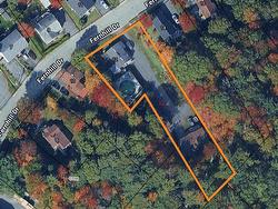 12 Fernhill Drive  Dartmouth, NS B3A 4K2