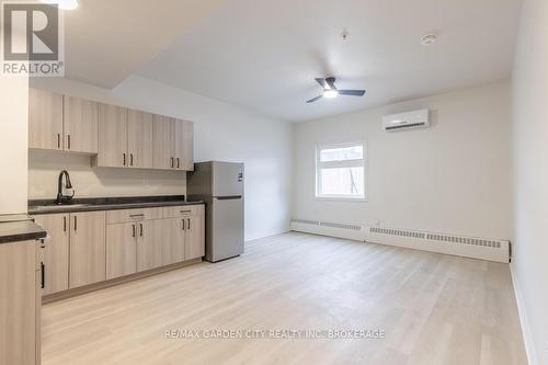 54 FRONT STREET S , Thorold (Thorold Downtown), Ontario L2V 1X1 4