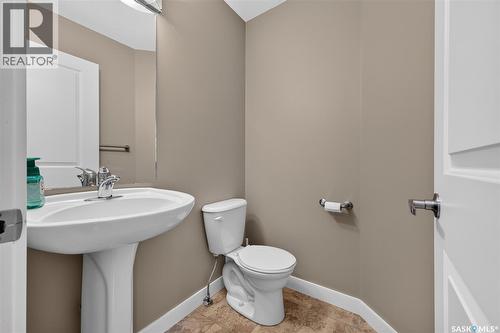 16 215 Hampton Green, Saskatoon, SK 