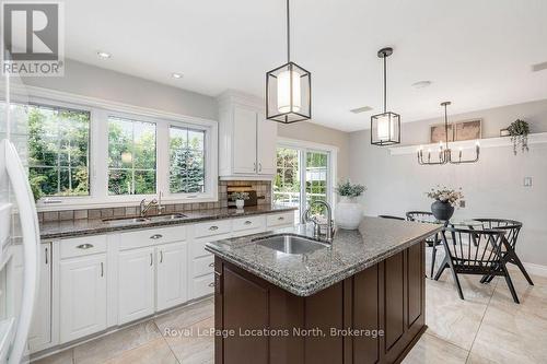 2 Mills Circle, Springwater (Midhurst), ON 