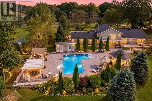 2 Mills Circle, Springwater (Midhurst), ON 