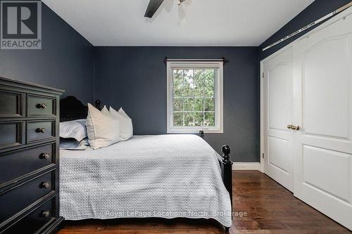 2 Mills Circle, Springwater (Midhurst), ON 