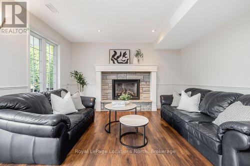 2 Mills Circle, Springwater (Midhurst), ON 