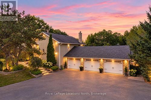 2 Mills Circle, Springwater (Midhurst), ON 