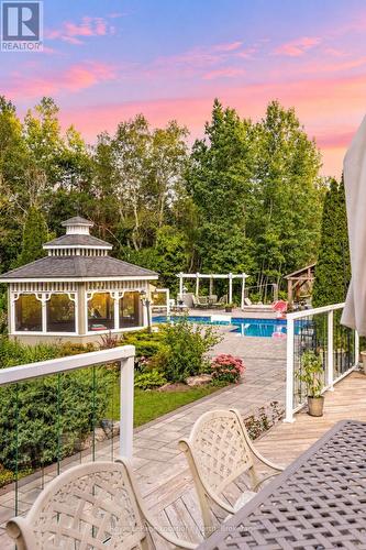 2 Mills Circle, Springwater (Midhurst), ON 