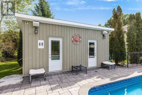 2 Mills Circle, Springwater (Midhurst), ON 